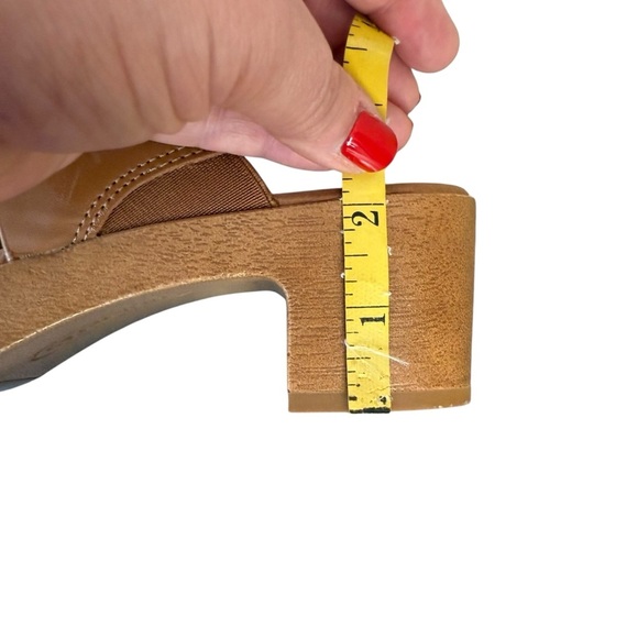 Baretraps Gigi Brown Slip On Platform Sandals Size 8M Neutral Timeless Casual - Picture 6 of 8